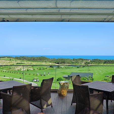 Royal Obidos Scenic Resort Praia del Rei Exterior foto View from the clubhouse