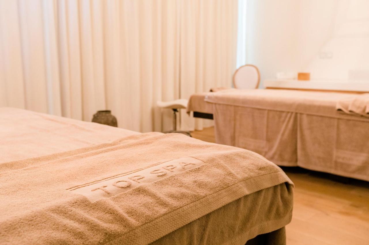 Royal Obidos Scenic Resort Praia del Rei Exterior foto Massage beds