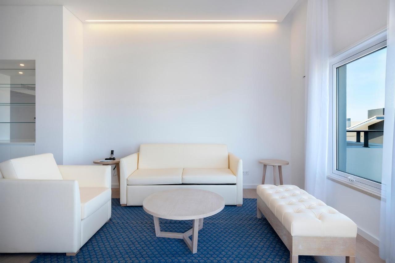 Royal Obidos Scenic Resort Praia del Rei Exterior foto A room at the hotel