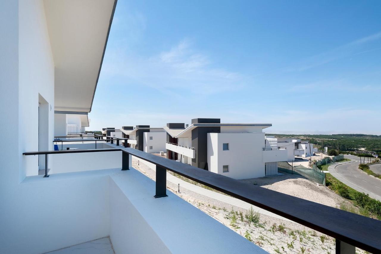 Royal Obidos Scenic Resort Praia del Rei Exterior foto View from the balcony of a house in the complex