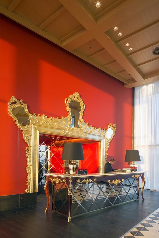 Royal Obidos Scenic Resort Praia del Rei Exterior foto The reception desk at the Mandarin Oriental, Munich