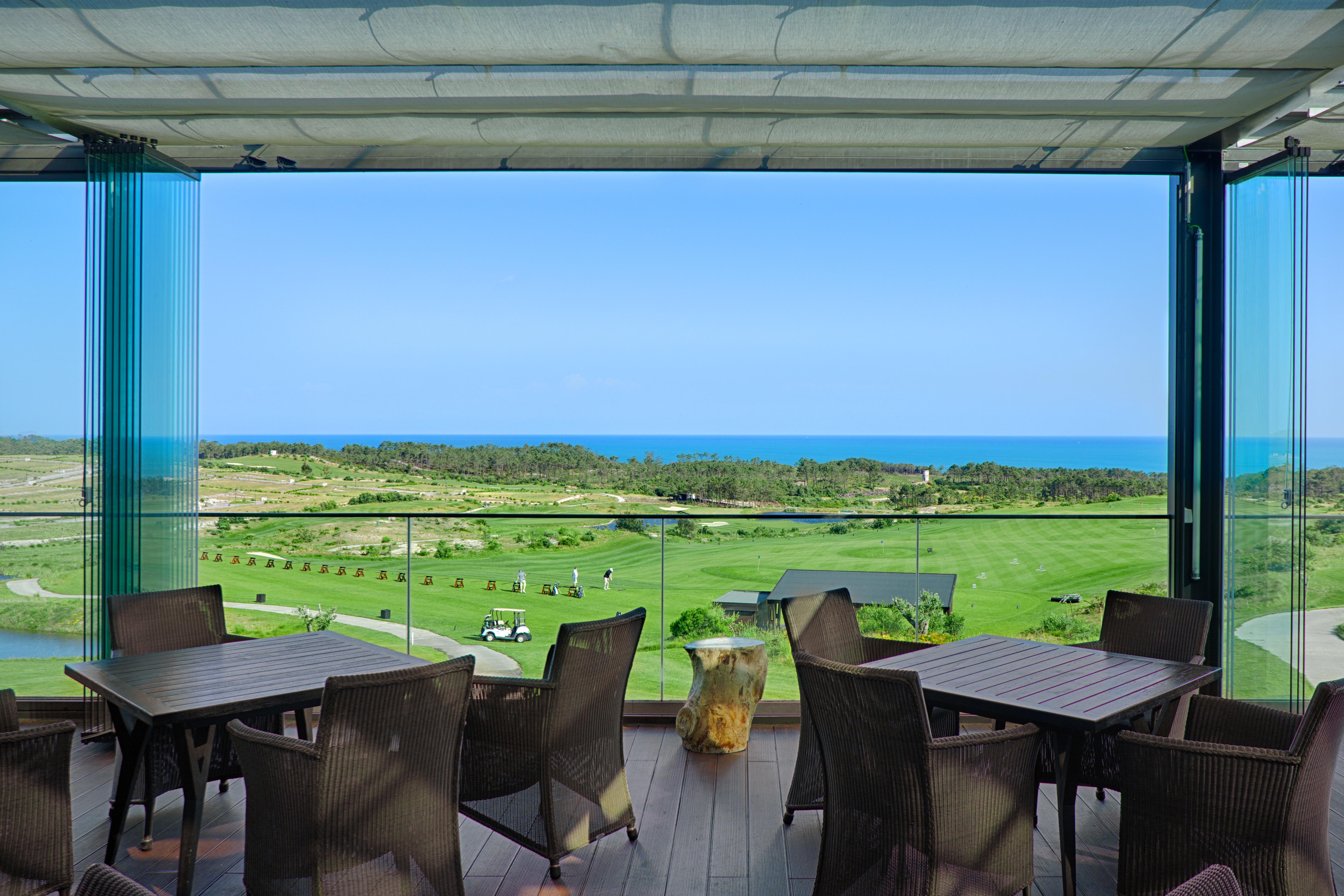 Royal Obidos Scenic Resort Praia del Rei Exterior foto View from the clubhouse