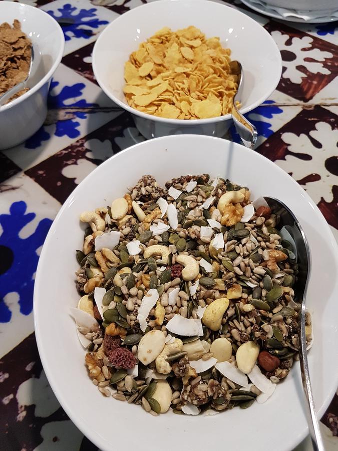 Royal Obidos Scenic Resort Praia del Rei Exterior foto Muesli with nuts and coconut